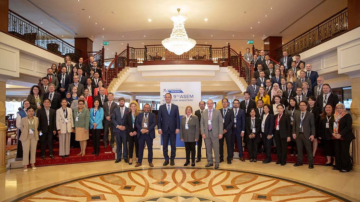 Group photo of the 9th ASEM Education Ministers’ Meeting
